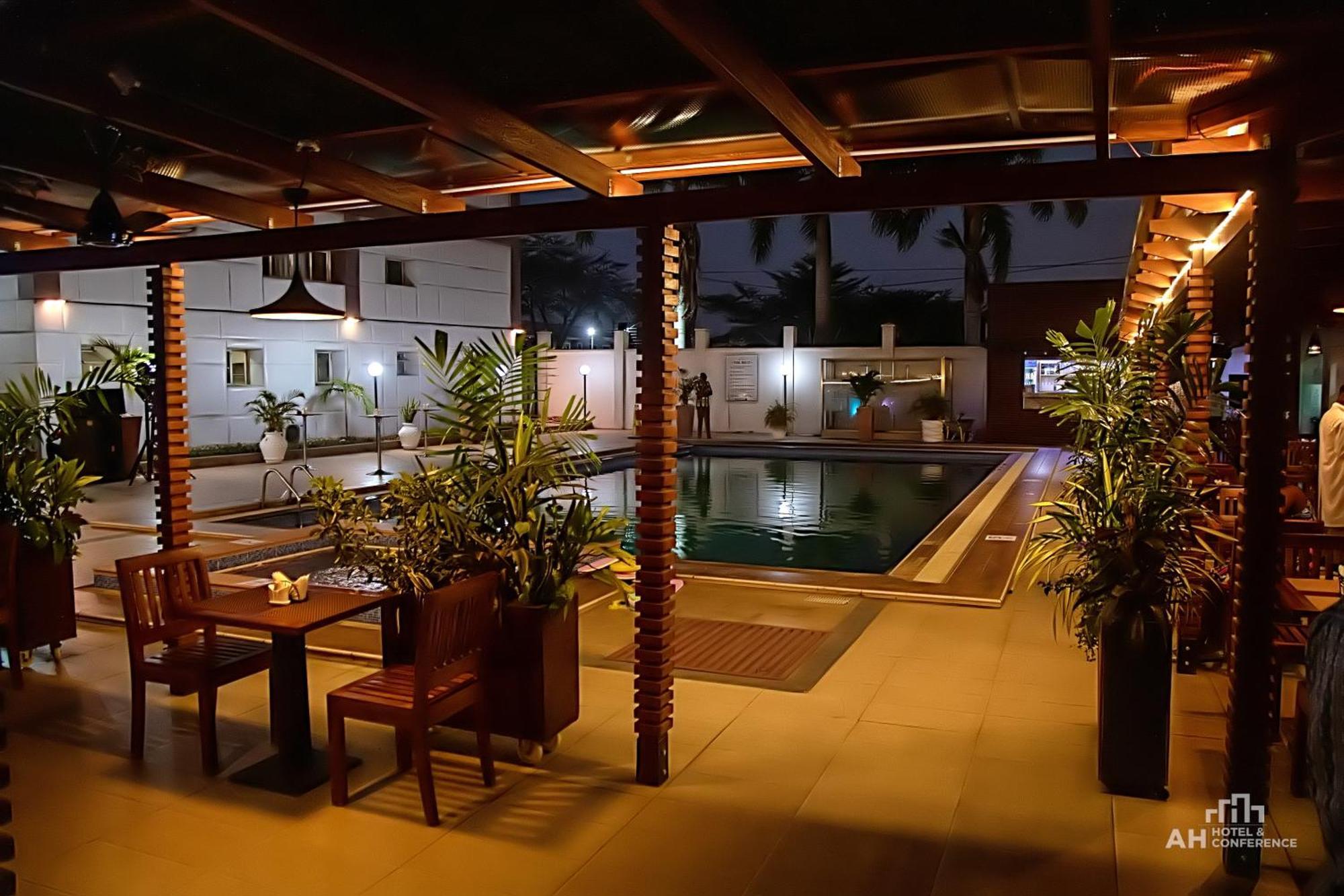 Ah Hotel And Conferences Madina Exterior foto