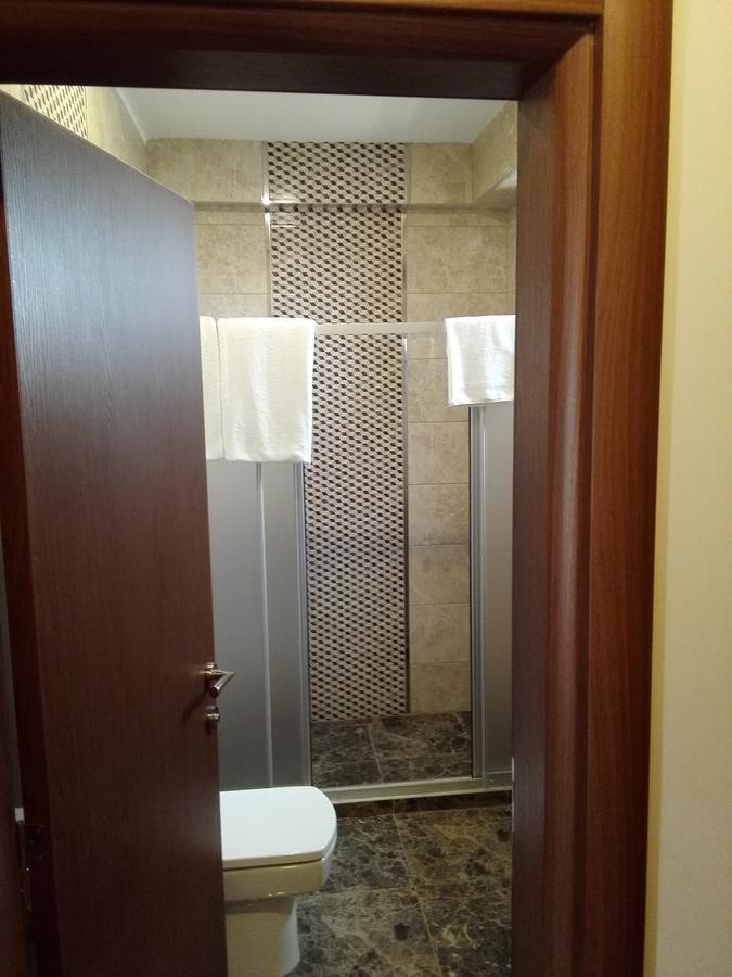 Ah Hotel And Conferences Madina Exterior foto