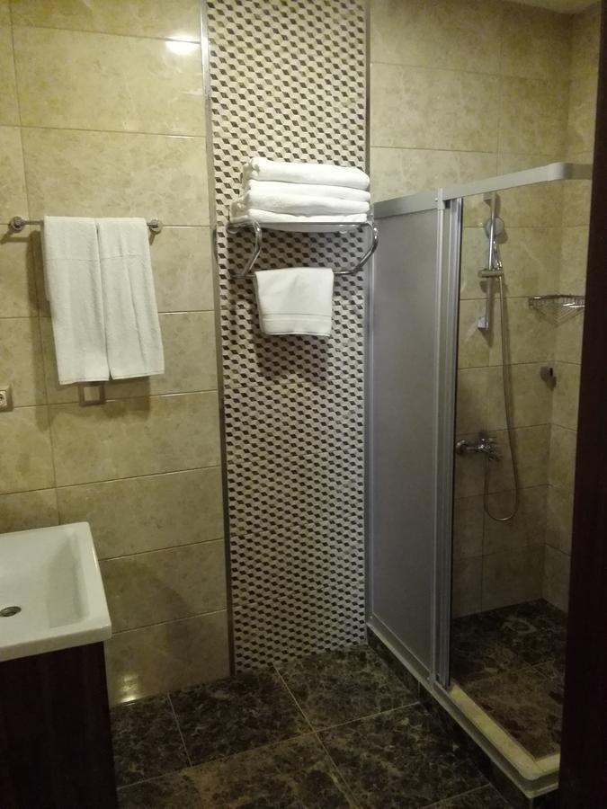 Ah Hotel And Conferences Madina Exterior foto